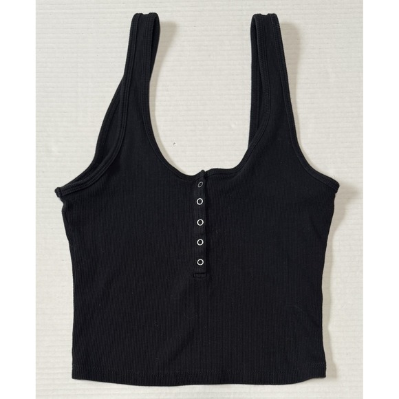 5 ABERCROMBIE & FITCH A&F - 1 Soft Rib & 4 Essentials Scoop Tank Shirts - Medium - Picture 4 of 16